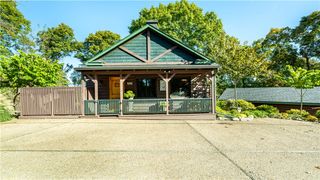 202 Holiday Island Drive, Holiday Island, AR 72631