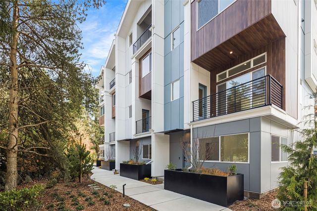 16002 SE 31st Lane, Bellevue, WA 98008