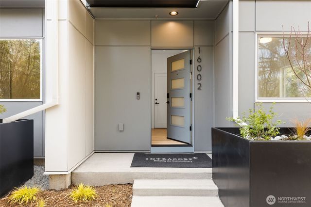 16002 SE 31st Lane, Bellevue, WA 98008