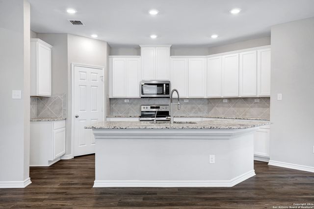 7950 Hanging Branch, San Antonio, TX 78253