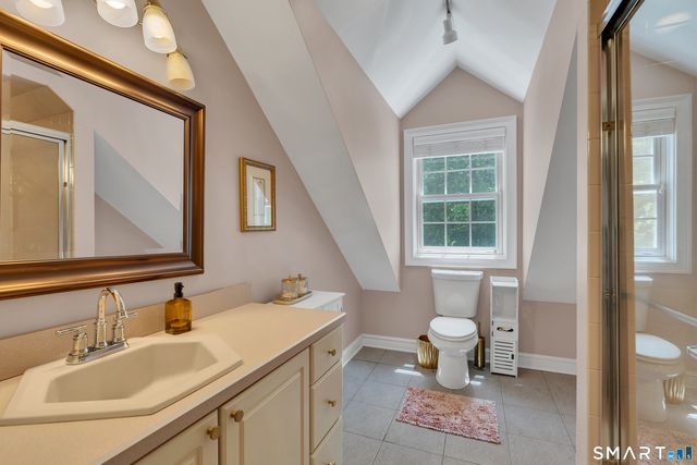 1 Crystal Terrace, Woodbridge, CT 06525
