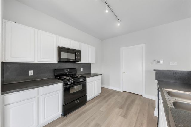 6143 Settlers Lake Circle E, Katy, TX 77449