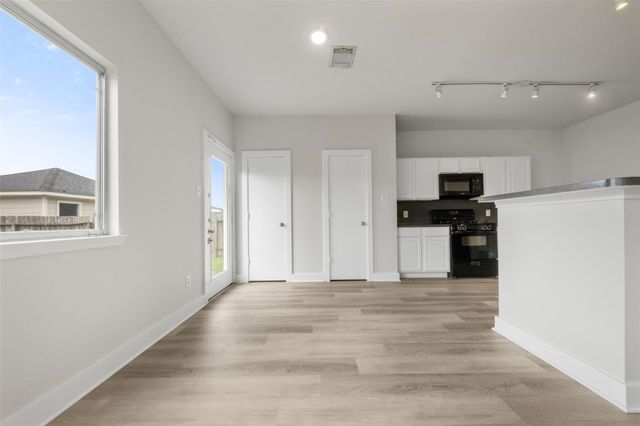 6143 Settlers Lake Circle E, Katy, TX 77449