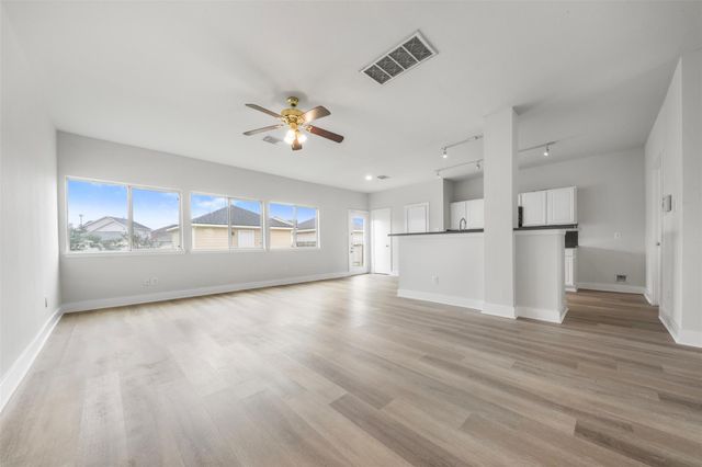 6143 Settlers Lake Circle E, Katy, TX 77449
