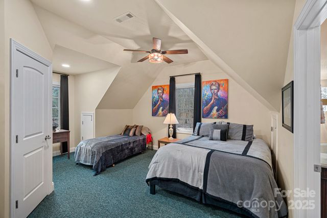 163 Futrell Landing, New London, NC 28127