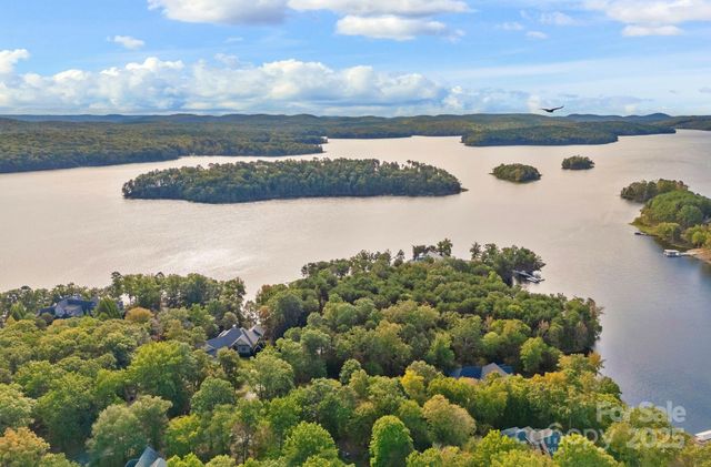 163 Futrell Landing, New London, NC 28127