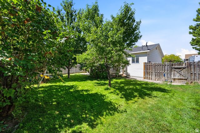 197 N 400 W, Clearfield, UT 84015