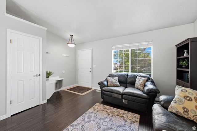 197 N 400 W, Clearfield, UT 84015