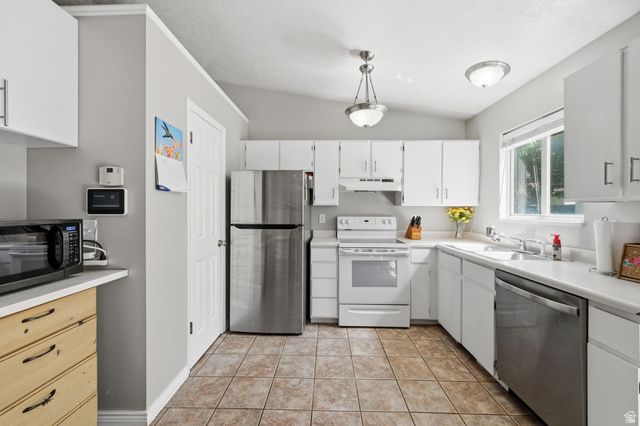 197 N 400 W, Clearfield, UT 84015