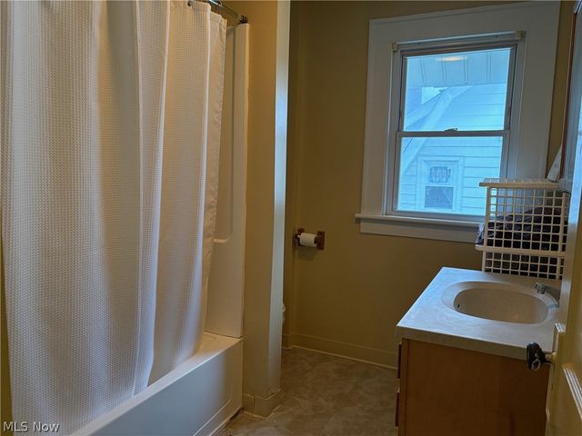 733 Damon Street, Akron, OH 44310