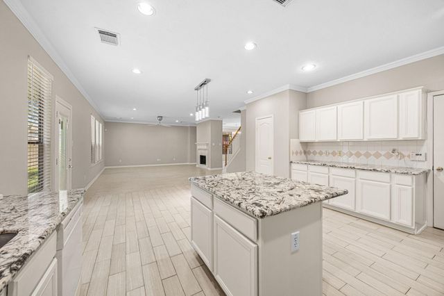5610 Brazos Springs Drive, Sugar Land, TX 77479