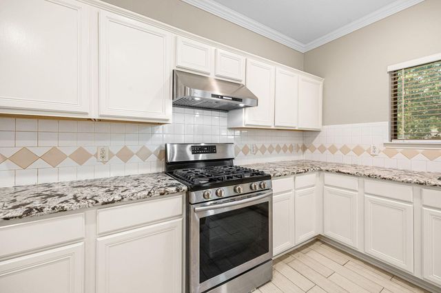 5610 Brazos Springs Drive, Sugar Land, TX 77479