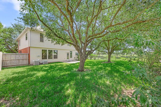 5610 Brazos Springs Drive, Sugar Land, TX 77479