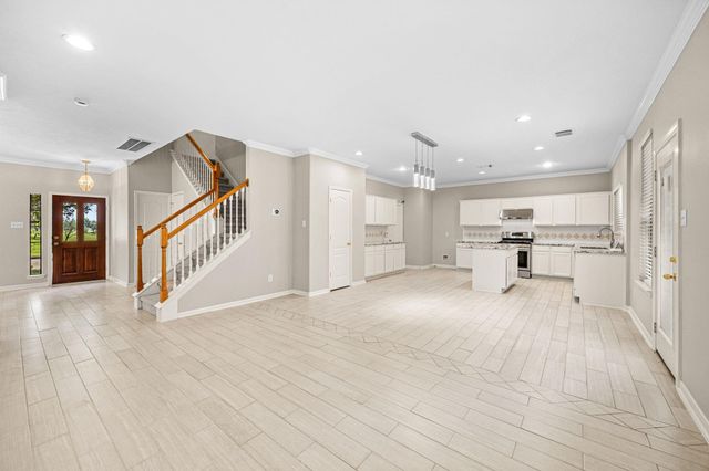5610 Brazos Springs Drive, Sugar Land, TX 77479