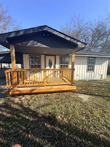 107 Gunter Street, Wills Point, TX 75169