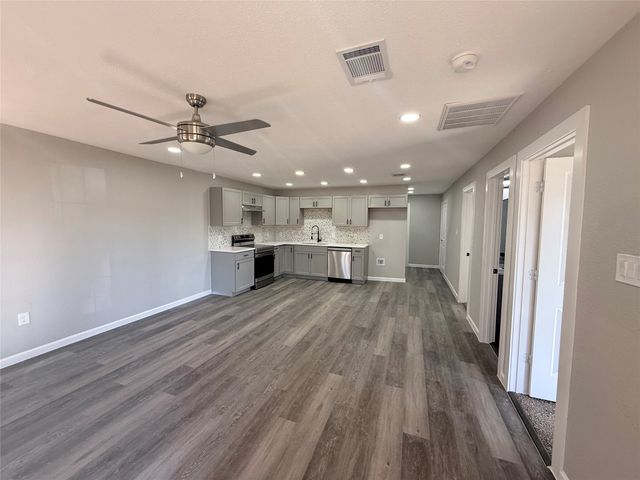 107 Gunter Street, Wills Point, TX 75169