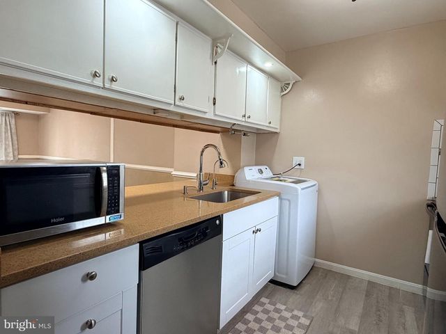 14423 SAGUARO PL, Centreville, VA 20121