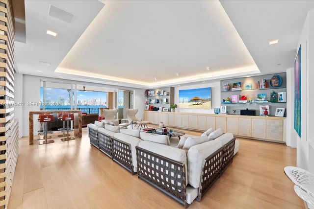 4921 Fisher Island Dr 4921, Miami Beach, FL 33109