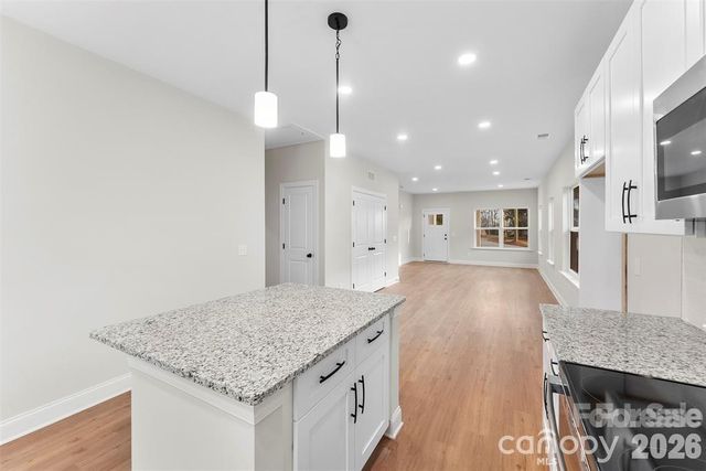 1558 7th Avenue Drive SW, Hickory, NC 28602