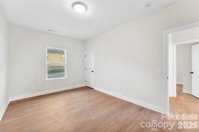 1558 7th Avenue Drive SW, Hickory, NC 28602