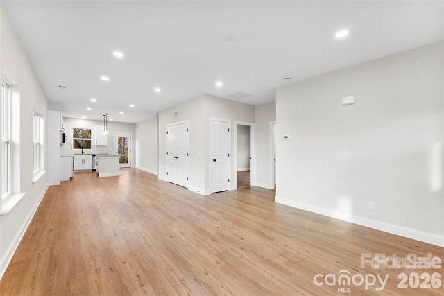 1558 7th Avenue Drive SW, Hickory, NC 28602
