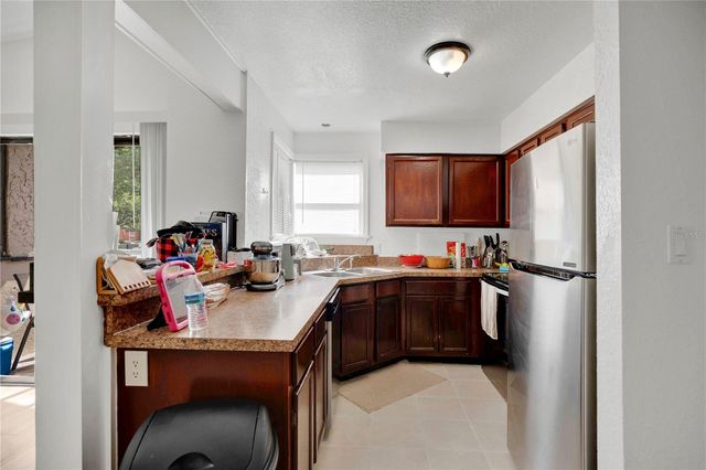 2923 ANTIQUE OAKS CIRCLE 34, Winter Park, FL 32792