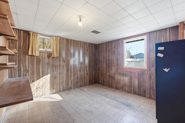 2136 N Gayman Avenue, Davenport, IA 52804