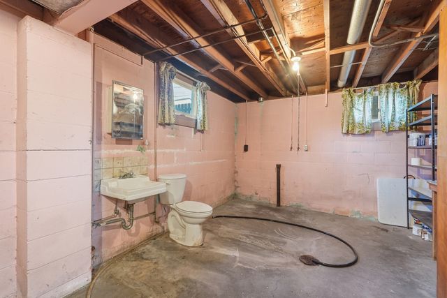 2136 N Gayman Avenue, Davenport, IA 52804