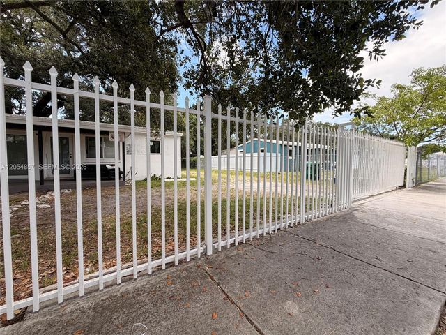 2123 NW 93rd Street 2123, Miami, FL 33147