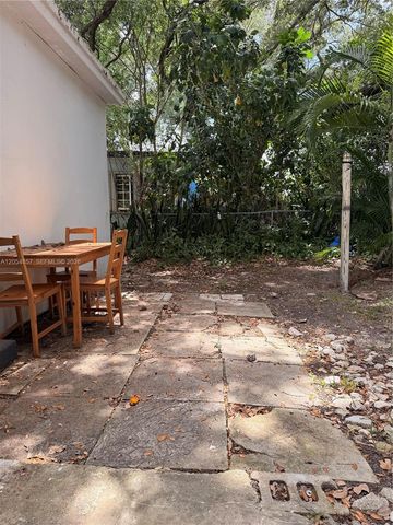 2123 NW 93rd Street 2123, Miami, FL 33147
