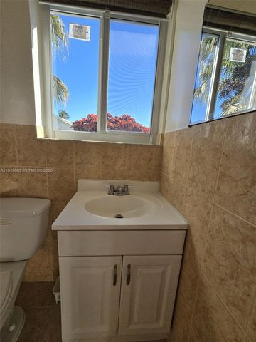 15764 SW 303rd Ter, Homestead, FL 33033