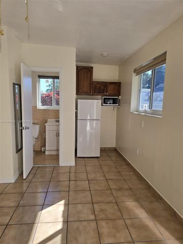 15764 SW 303rd Ter, Homestead, FL 33033