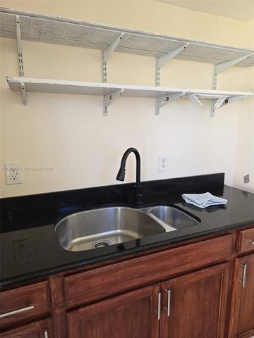 15764 SW 303rd Ter, Homestead, FL 33033