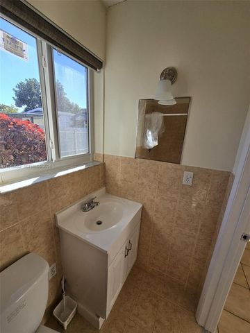 15764 SW 303rd Ter, Homestead, FL 33033