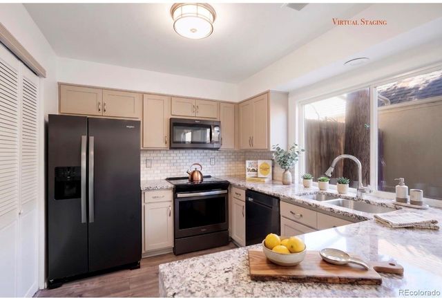 2836 S Vaughn Way, Aurora, CO 80014