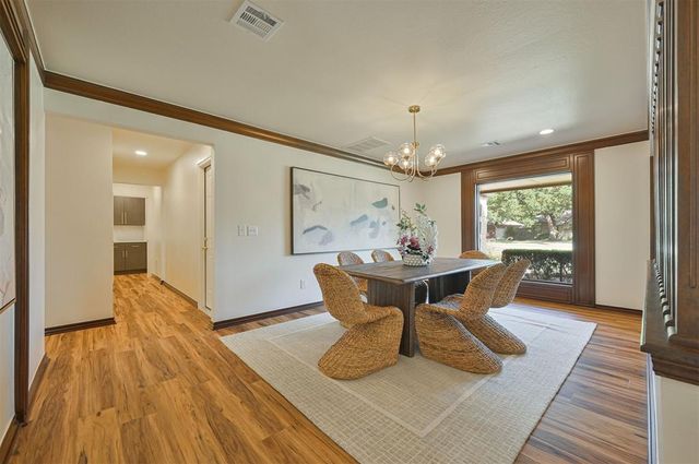 2900 Drakestone Avenue, Oklahoma City, OK 73120