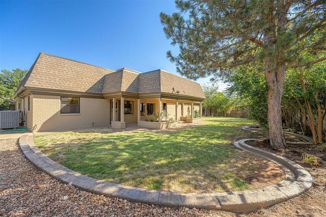 2900 Drakestone Avenue, Oklahoma City, OK 73120