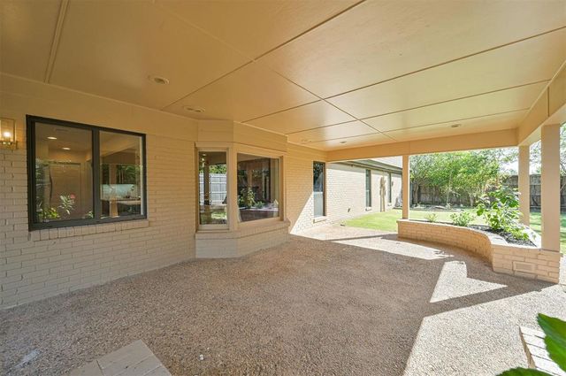 2900 Drakestone Avenue, Oklahoma City, OK 73120