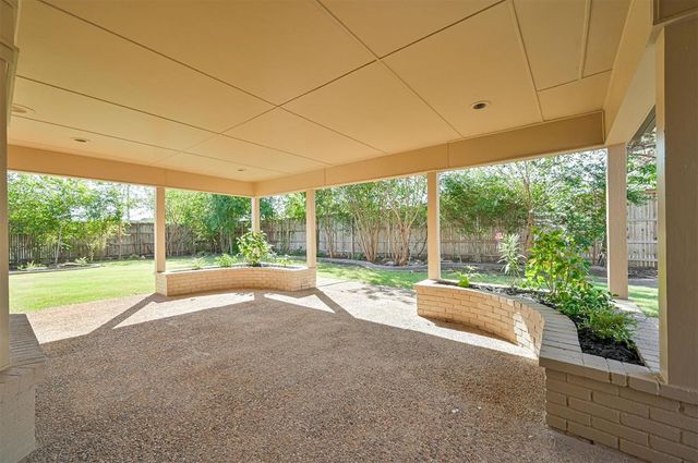 2900 Drakestone Avenue, Oklahoma City, OK 73120