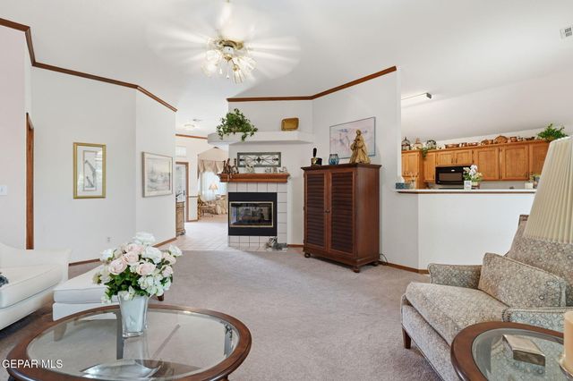 1904 SUN TIDE Drive, El Paso, TX 79938