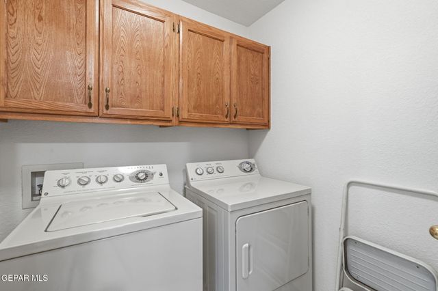 1904 SUN TIDE Drive, El Paso, TX 79938