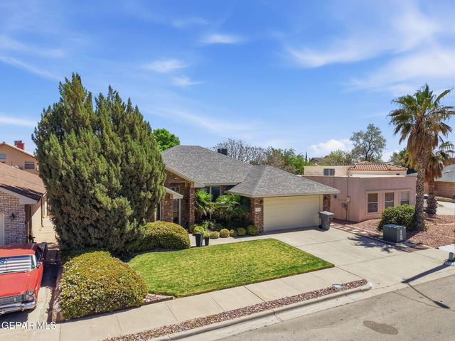 1904 SUN TIDE Drive, El Paso, TX 79938