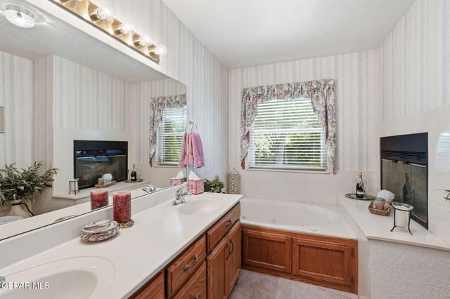 1904 SUN TIDE Drive, El Paso, TX 79938