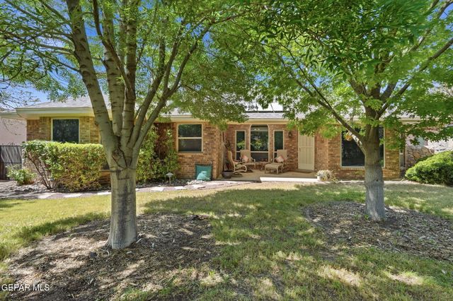 1904 SUN TIDE Drive, El Paso, TX 79938