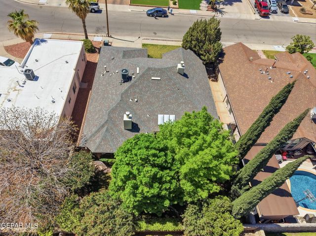 1904 SUN TIDE Drive, El Paso, TX 79938