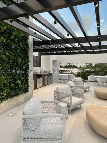 1030 15th St 316, Miami Beach, FL 33139