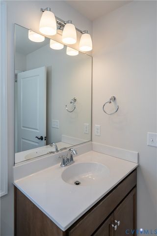 11219 Sparwood Rd, Chester, VA 23831