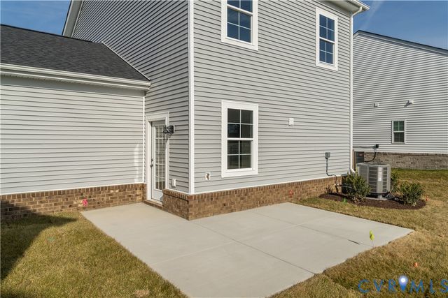 11219 Sparwood Rd, Chester, VA 23831