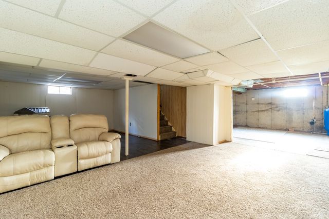 303 Hough Drive, Machesney Park, IL 61115