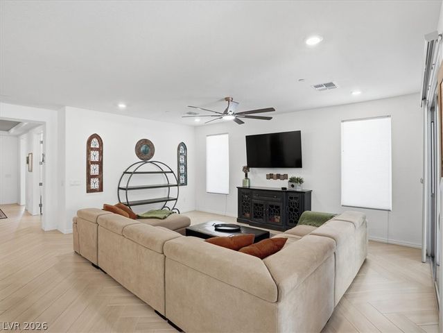 22 Sun Lily Lane, Henderson, NV 89011